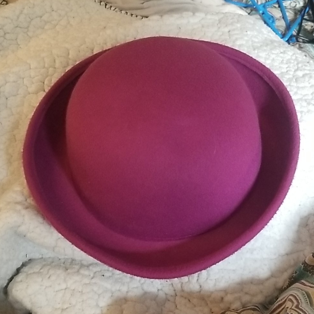 Girls hat - Picture 2 of 3